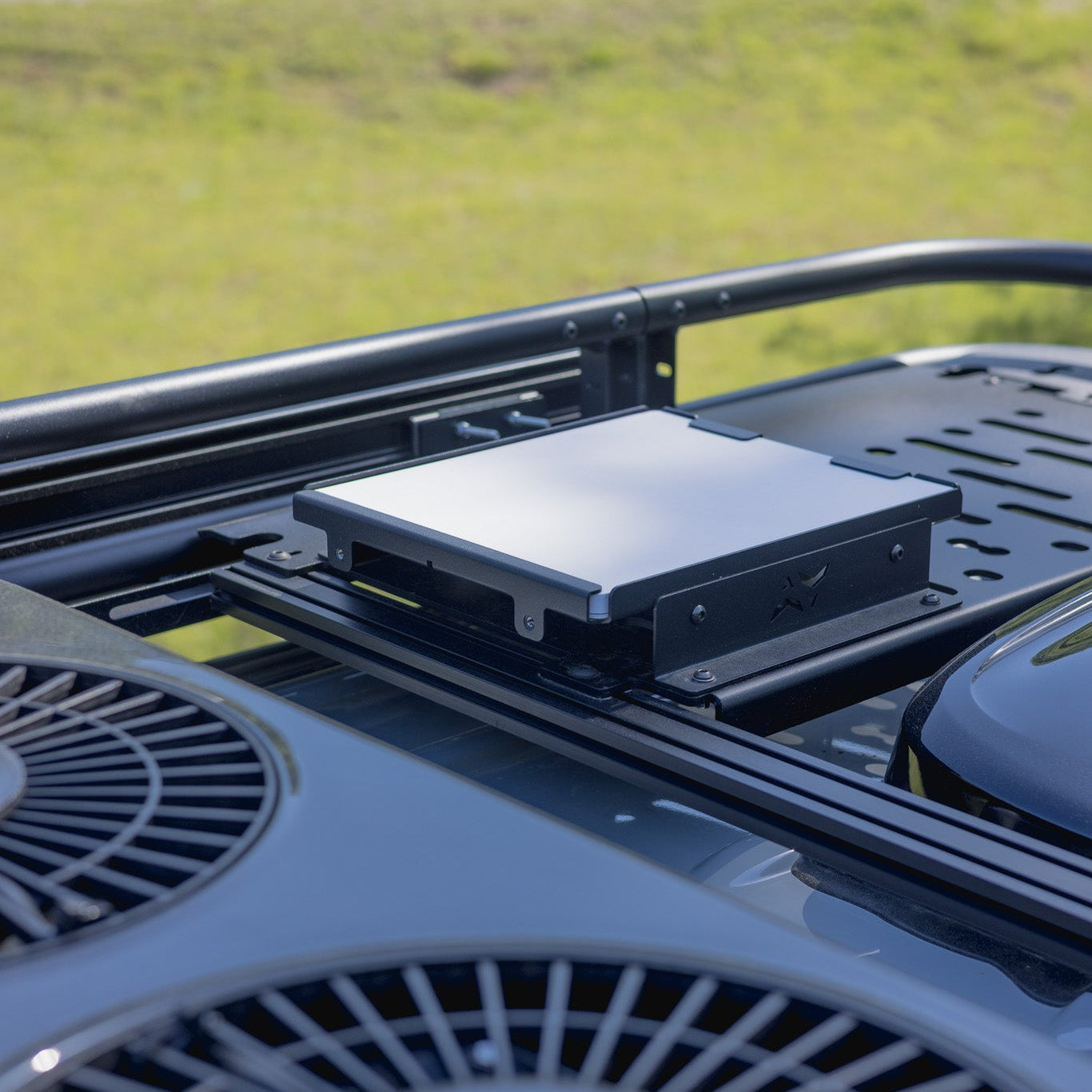 
                  
                    Nomad Mount for Starlink
                  
                