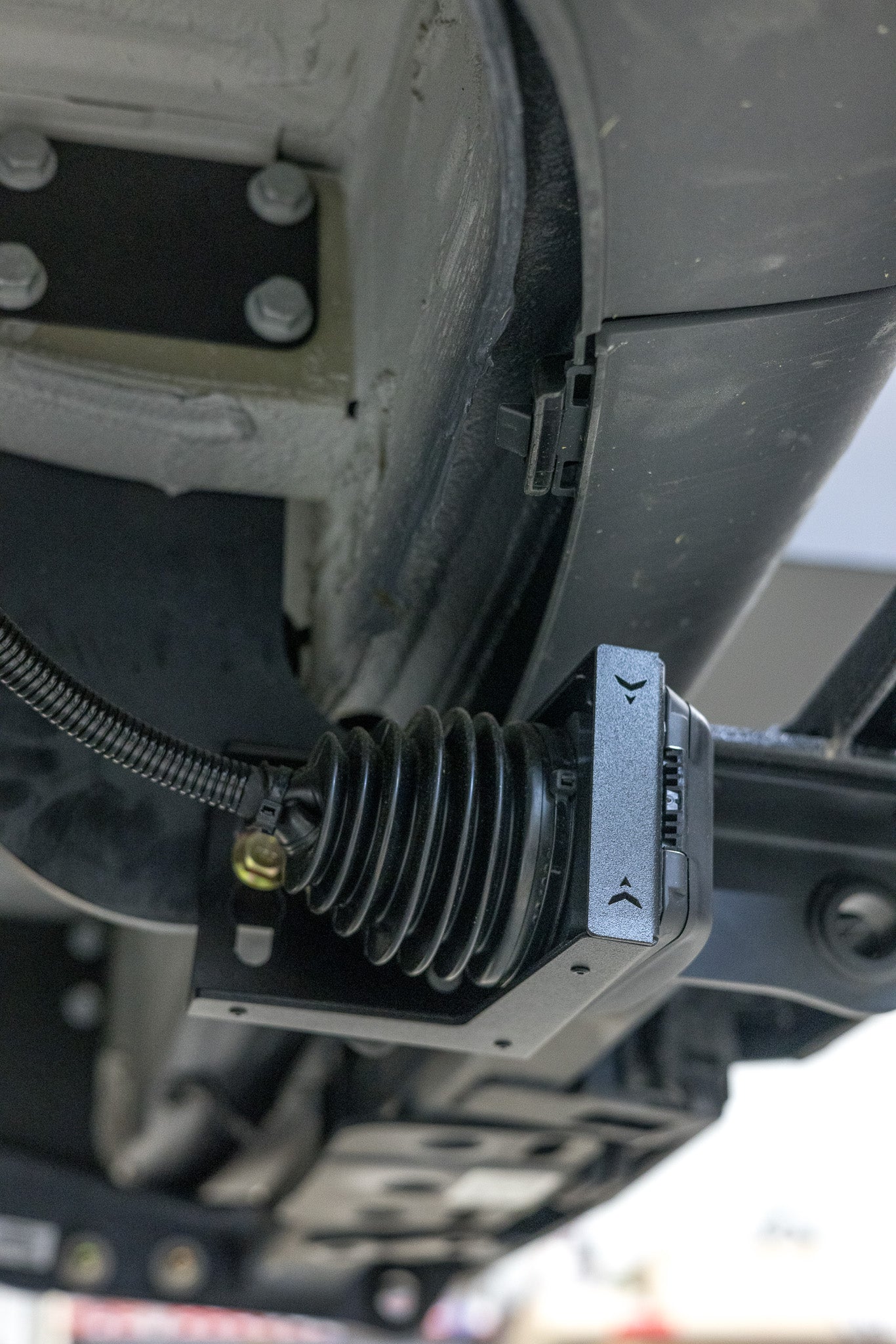 
                  
                    Sprinter | Shore Power Mount
                  
                